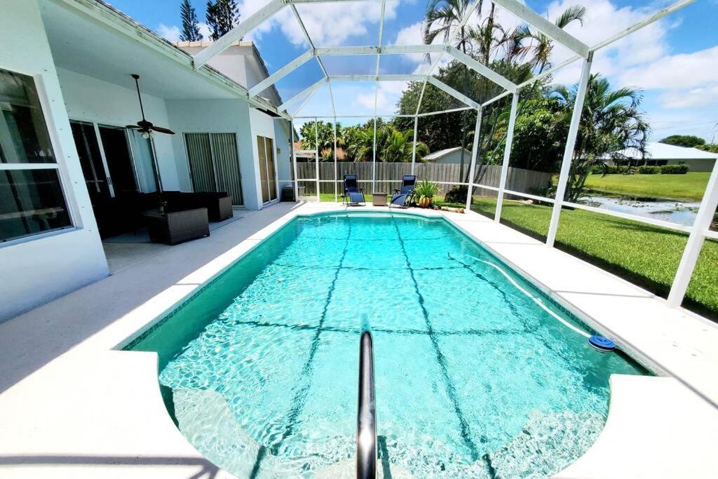 Our Beautiful Florida Vacation Home With Heated Pool Port St. Lucie Exterior photo