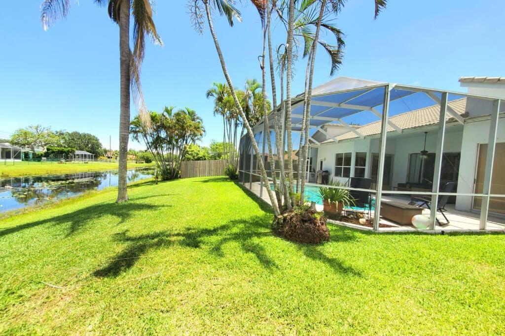 Our Beautiful Florida Vacation Home With Heated Pool Port St. Lucie Exterior photo